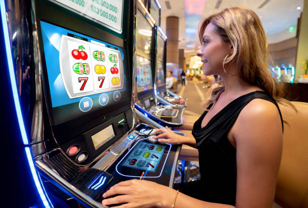 Antarmuka aplikasi bukit888 menampilkan Macau Pools dengan kontrol taruhan responsif di layar mobile